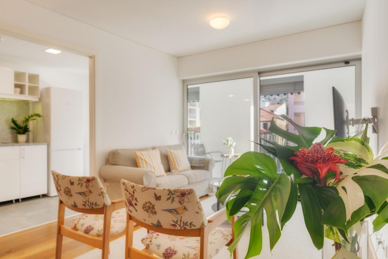 Casa Da Praca Apartments - By Casas Na Ilha 丰沙尔 外观 照片
